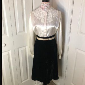 Ivory 1980's does Edwardian Blouse with Plentiful Lace and Pretty Pleats